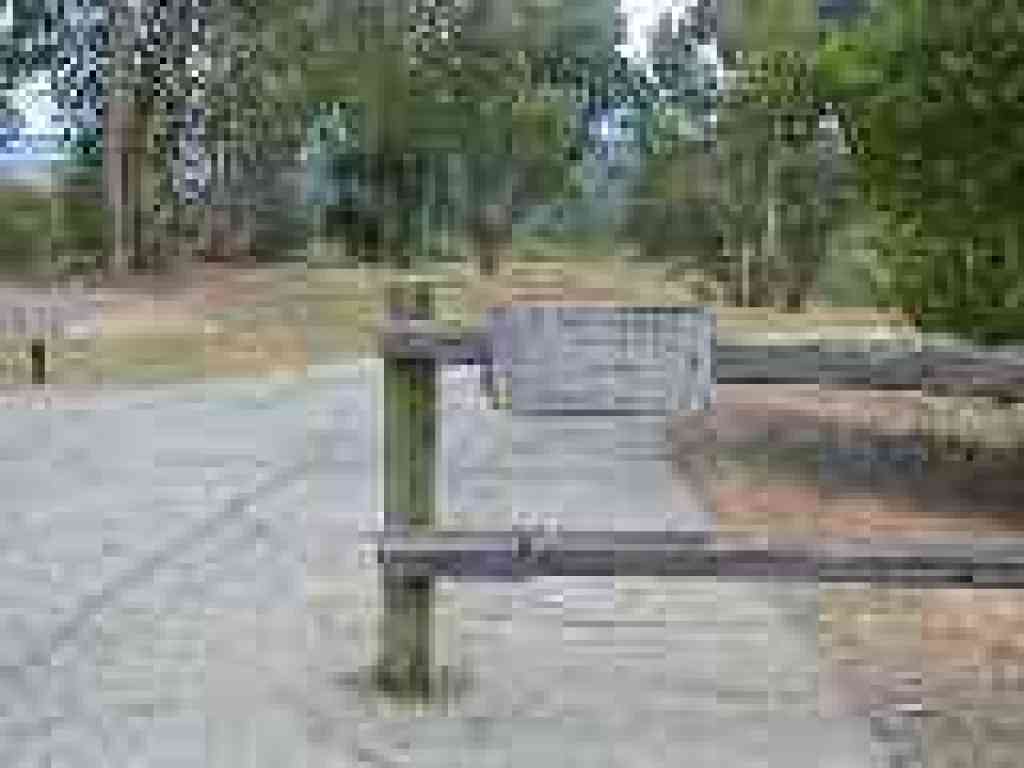 Entrance to off-leash dog area