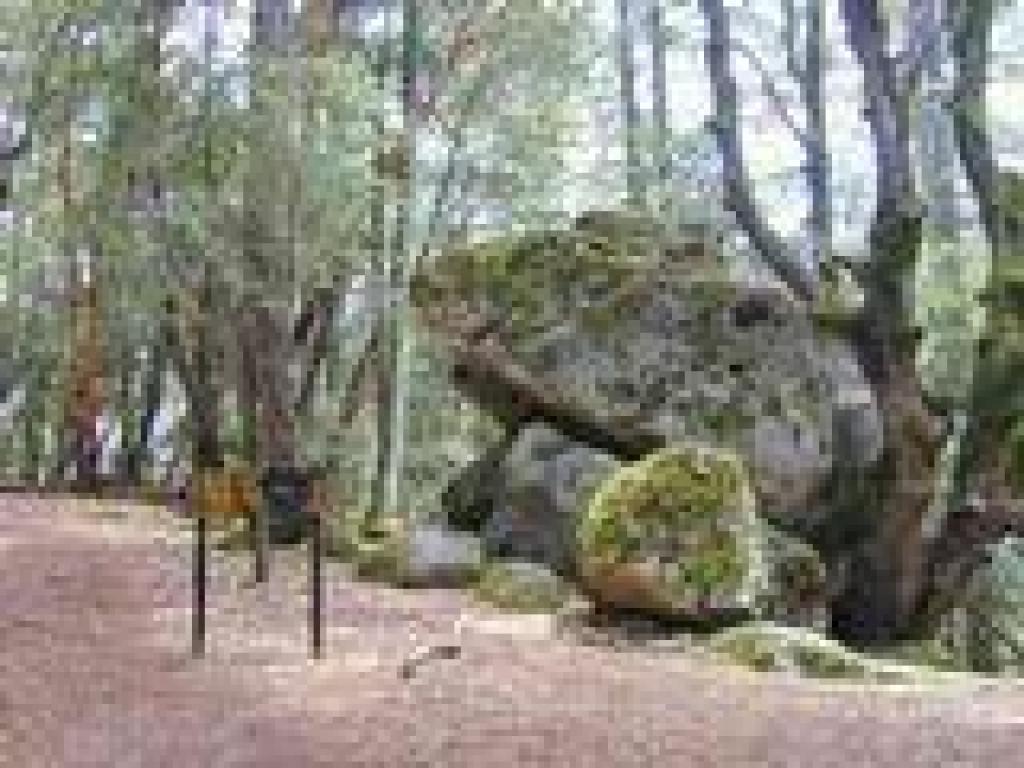 Boulder and path to Indian Rock