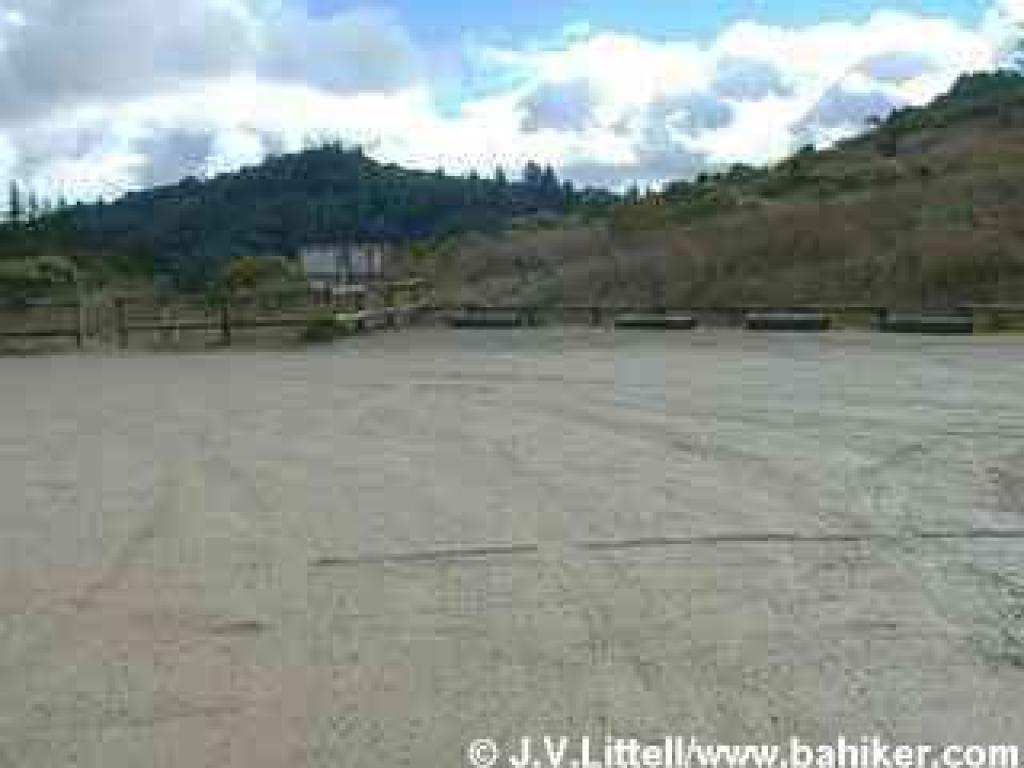 Photo of Skyline Ridge parking lot